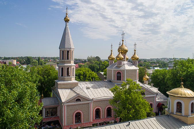  В неделю «о слепом» Глава Православной Церкви Казахстана совершил Литургию в Никольском кафедральном соборе города Чимкента