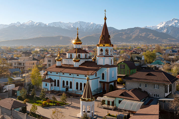 Храм святых апостолов Петра и Павла, город Алма-Ата