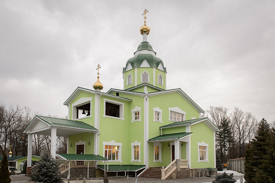 Храм в честь Благовещения Пресвятой Богородицы, поселок Алатау (Алма-Ата)