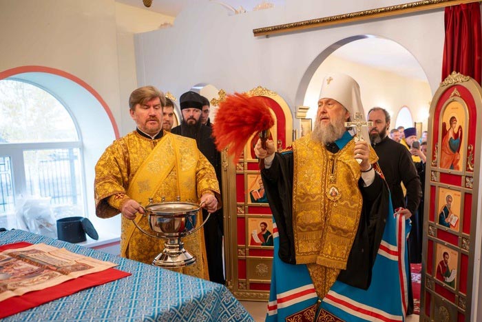 Глава Казахстанского Митрополичьего округа совершил освящение Покровского храма в селе Асенкритовка