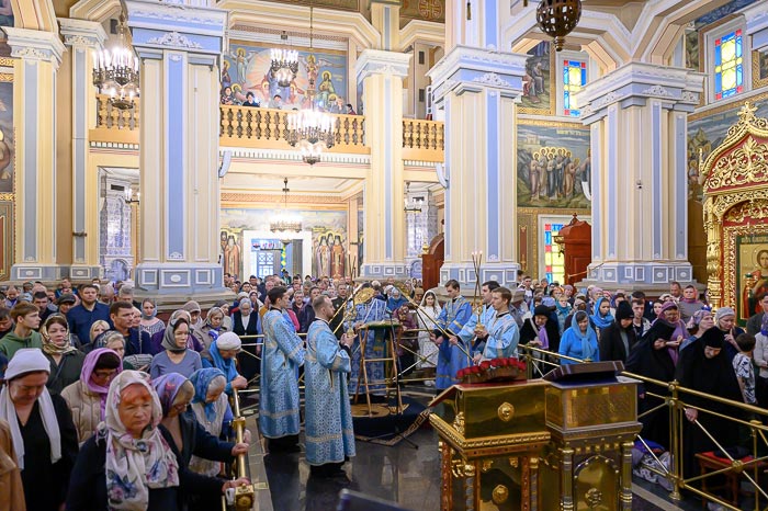 Праздник Благовещения в Вознесенском кафедральном соборе города Алма-Аты