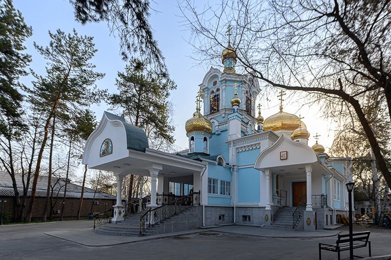 Престольный праздник в старейшем храме города Алма-Аты – соборе в честь Казанской иконы Божией Матери (+ВИДЕО)