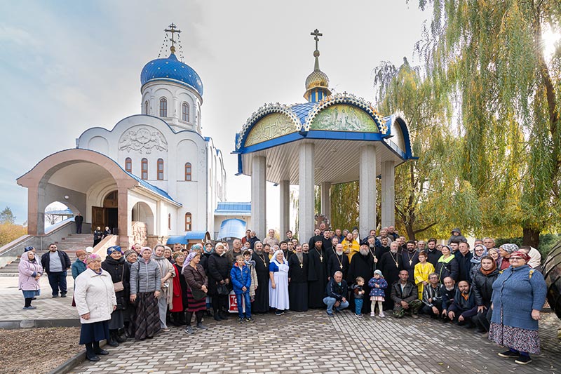 В день памяти апостола Фомы митрополит Александр совершил Литургию в Иверском храме поселка Боролдай