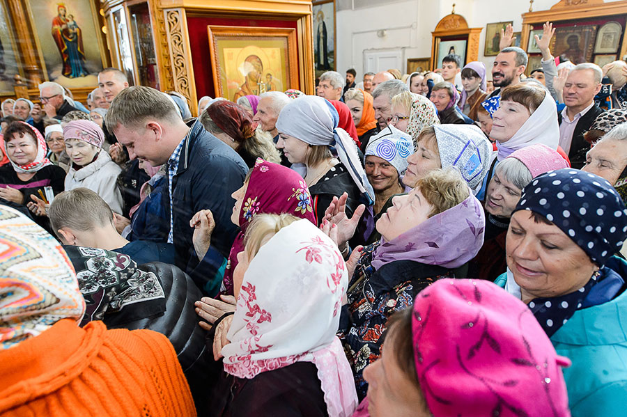 Завершилось пребывание ковчега с мощами блаженной Матроны Московской в Павлодарской епархии