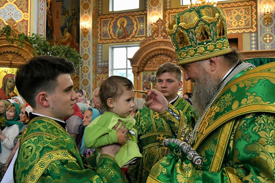 В канун праздника Пресвятой Троицы Глава Казахстанского Митрополичьего округа совершил всенощное бдение в Иверско-Серафимовской обители Южной столицы