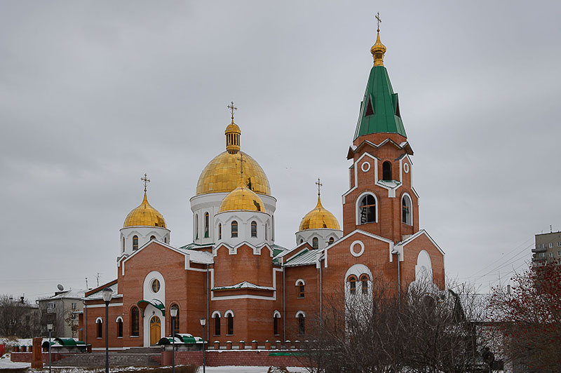 День памяти апостола Андрея Первозванного. Митрополит Александр возглавил Литургию в Андреевском кафедральном соборе Усть-Каменогорска