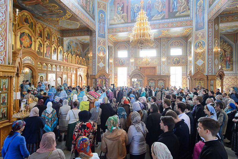 Празднование в честь Иверской иконы Божией Матери. Митрополит Александр совершил Литургию в Иверско-Серафимовском монастыре Алма-Аты