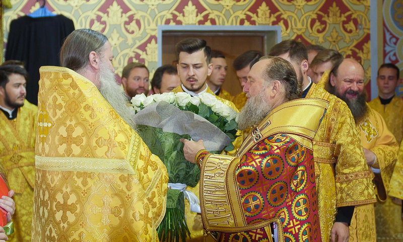 В день памяти благоверного князя Александра Невского и преподобного Александра Свирского Глава Митрополичьего округа совершил Литургию в Иверско-Серафимовском монастыре Алма-Аты