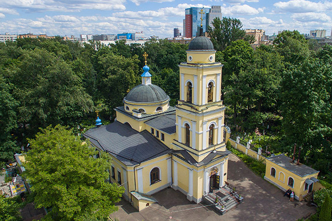 Воскресная Литургия в Представительстве Казахстанского митрополичьего округа в Москве  